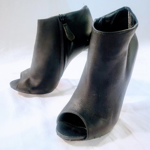 Alexander McQueen Black Leather Ankle Stiletto Booties Platform Peep Toe Heels - Picture 3 of 15